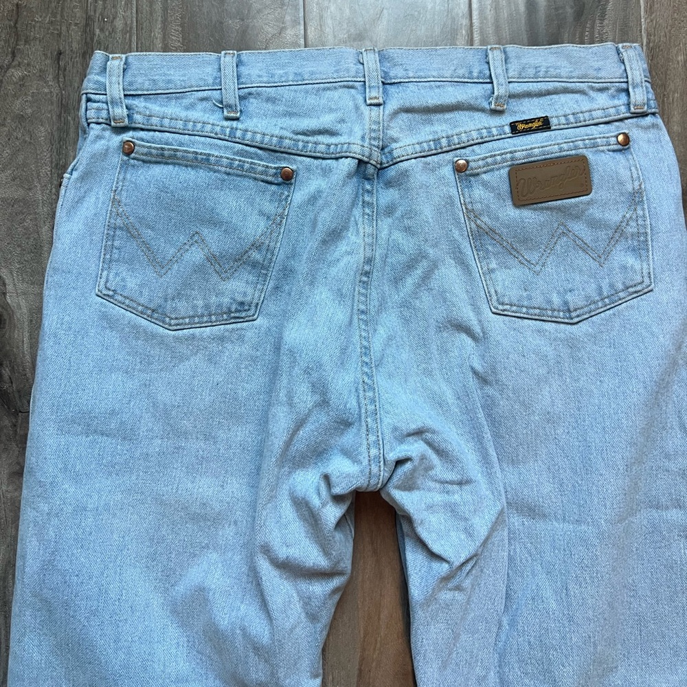 Wrangler Men's Light Blue Straight Jeans size 36x32 - Picture 7 of 9